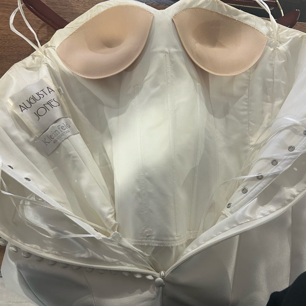 Elegant White Strapless Wedding Dress - Picture 9 of 14